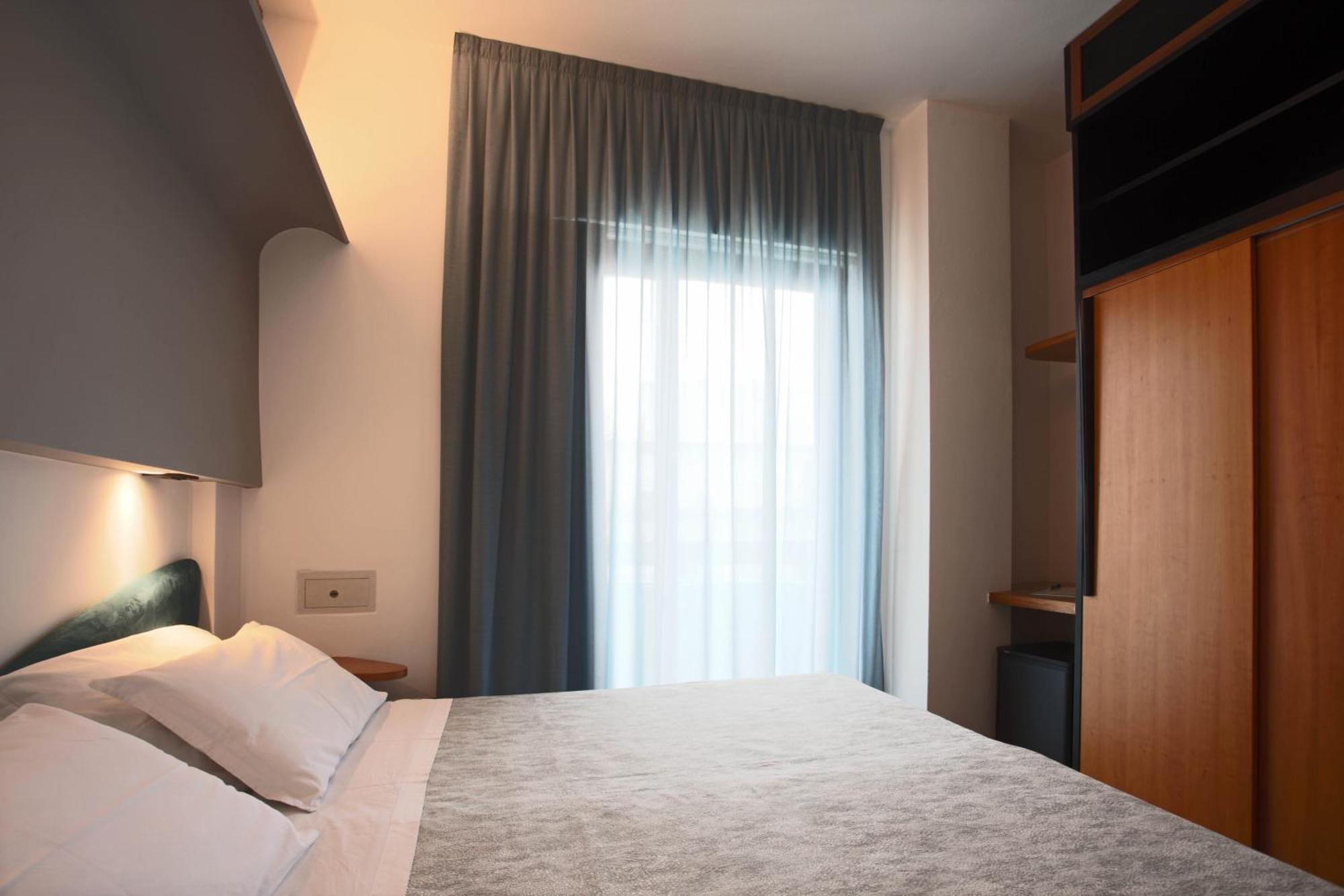 Hotel Ali D'Oro Rimini Rum bild