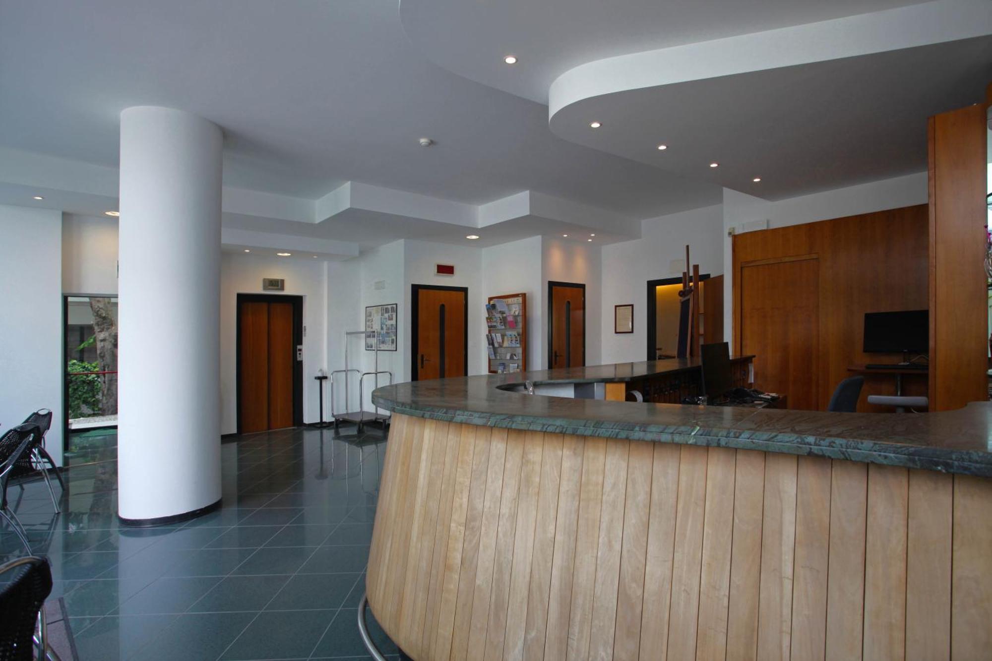 Hotel Ali D'Oro Rimini Exteriör bild