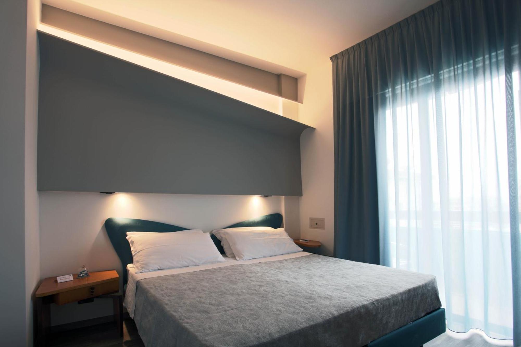 Hotel Ali D'Oro Rimini Rum bild
