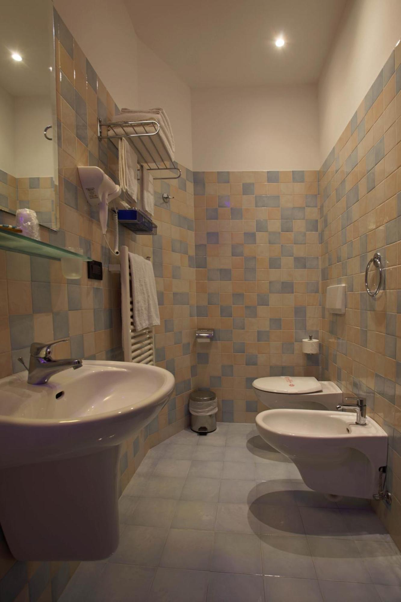 Hotel Ali D'Oro Rimini Rum bild