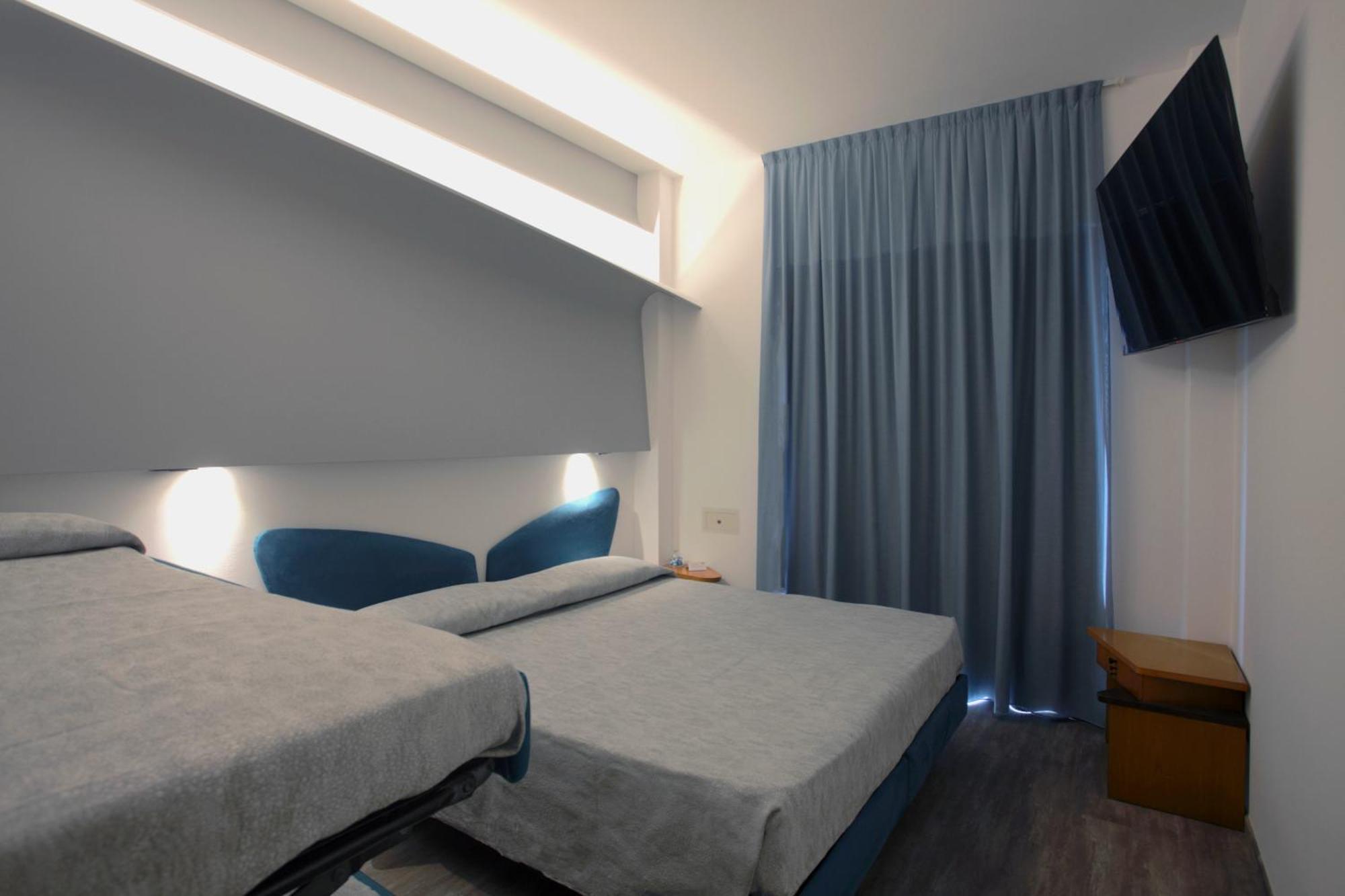 Hotel Ali D'Oro Rimini Exteriör bild