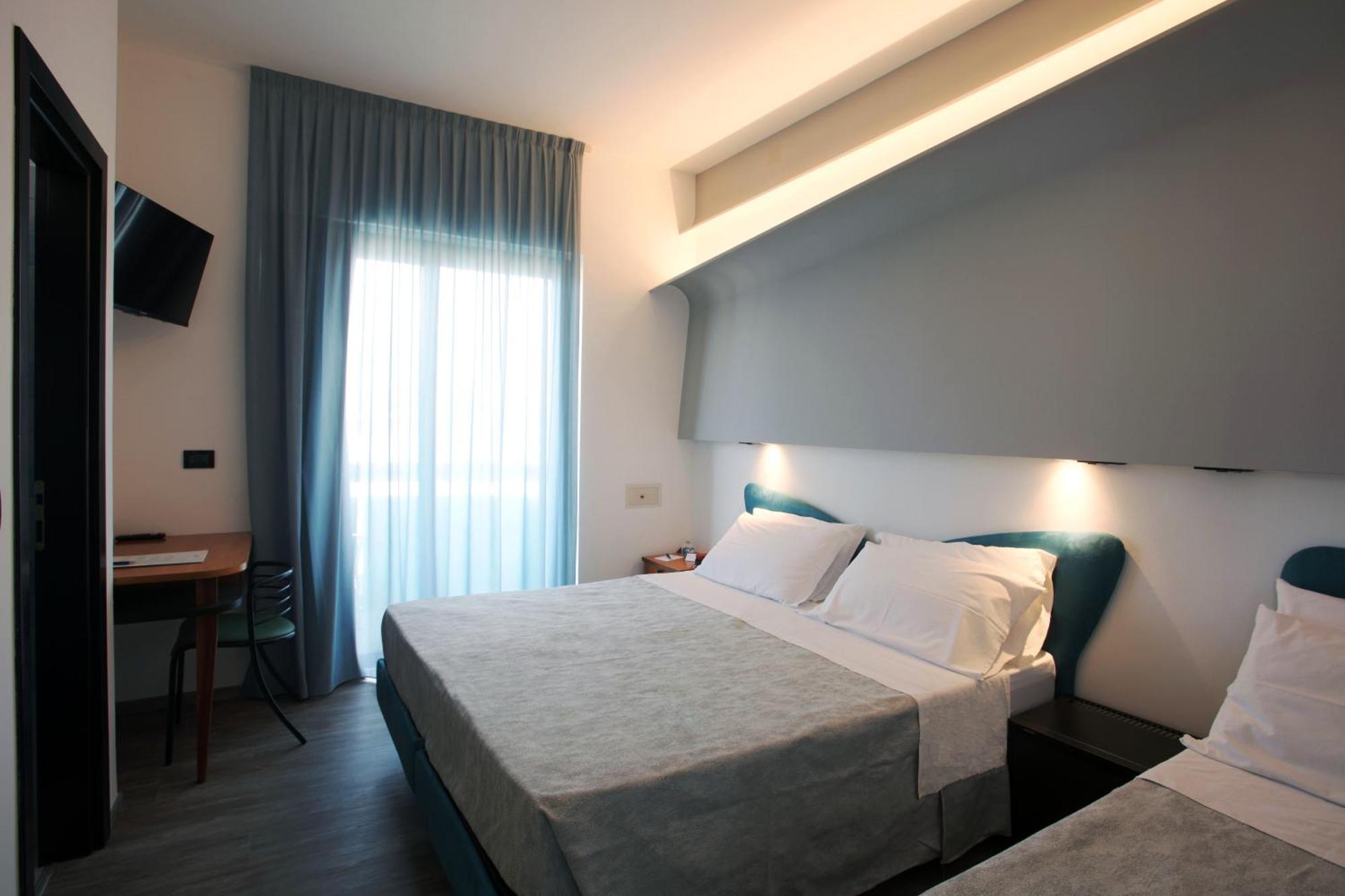 Hotel Ali D'Oro Rimini Exteriör bild